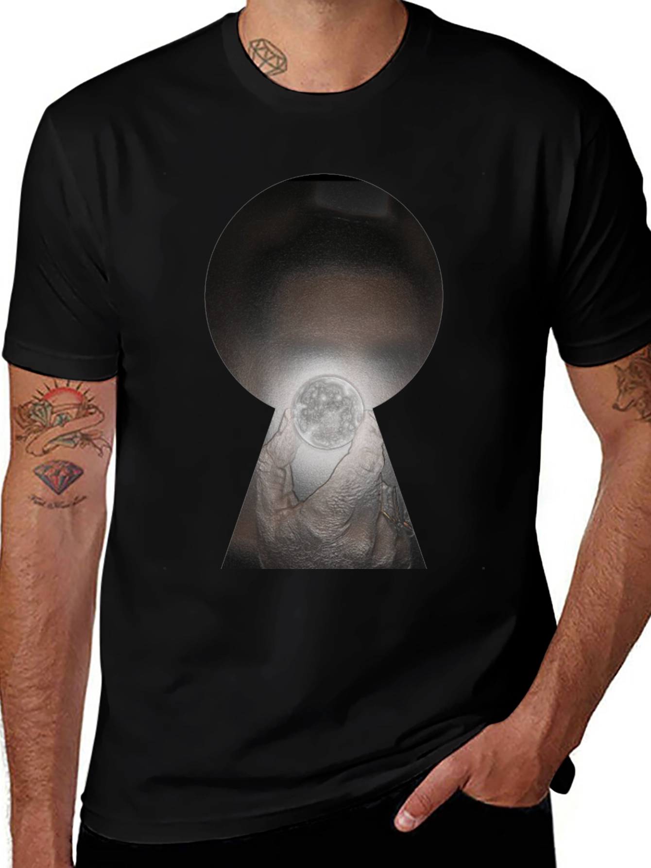 Unique Keyhole Moon Graphic T-Shirt