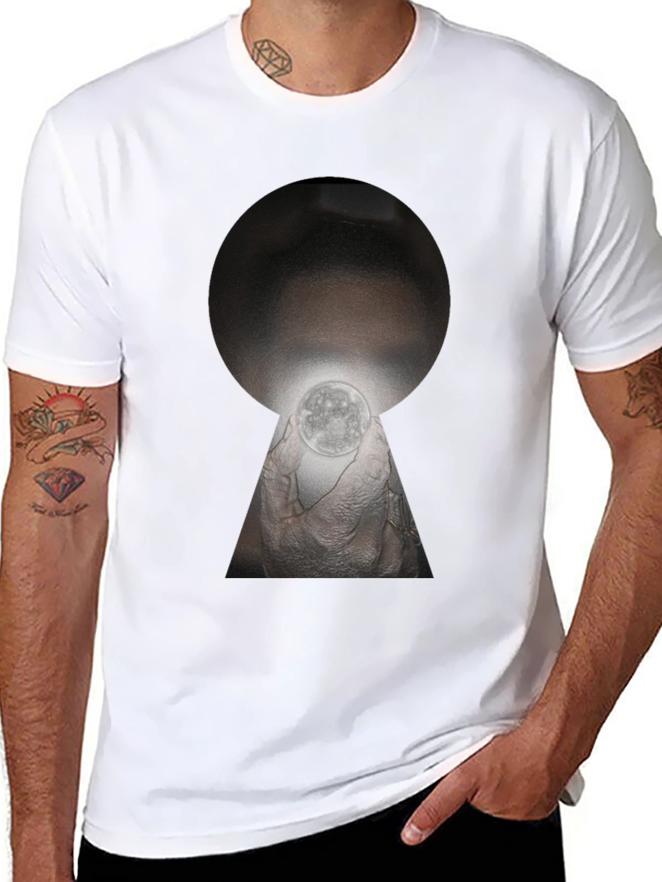 Unique Keyhole Moon Graphic T-Shirt