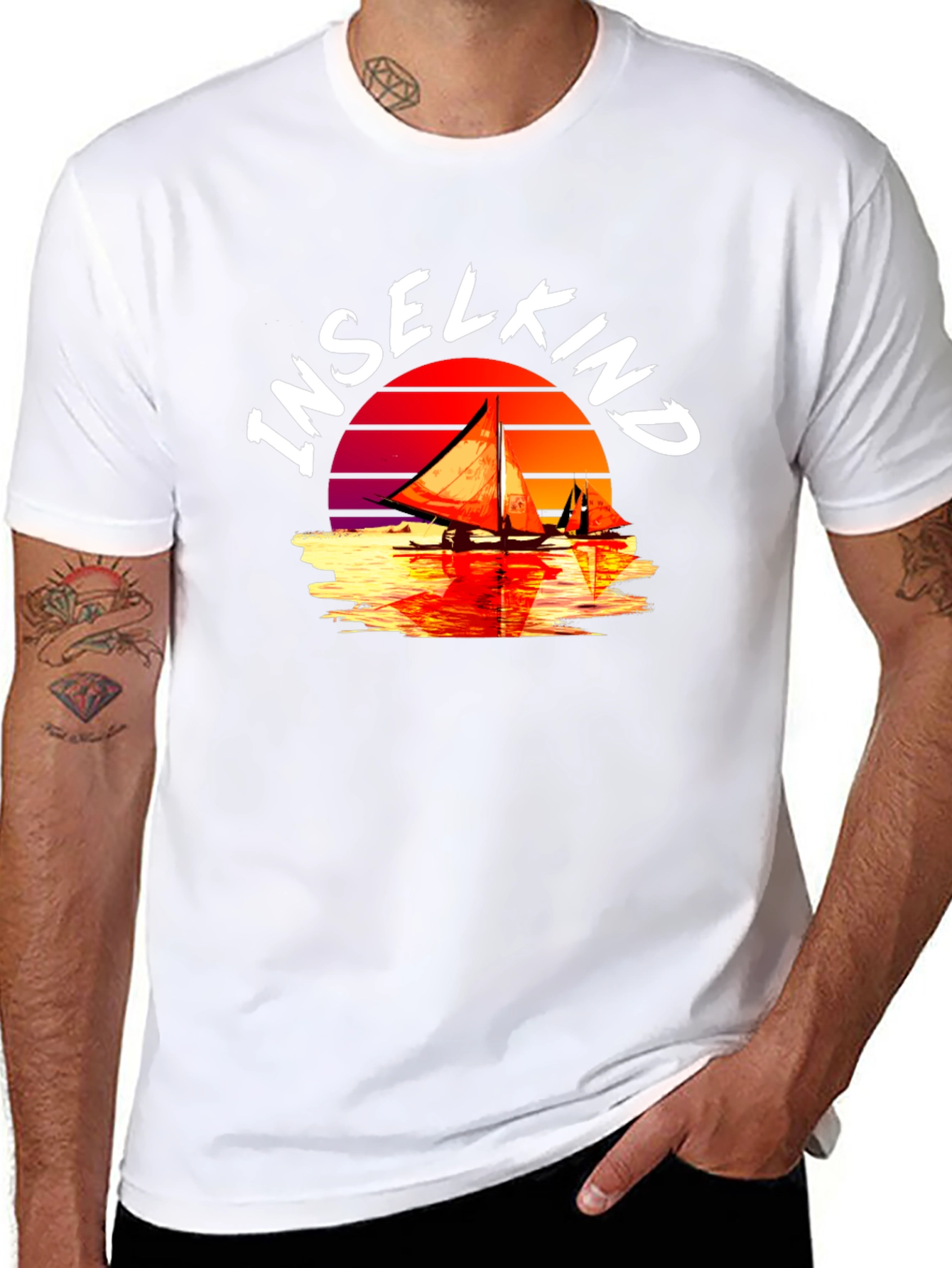 Sunset Sailboat Inselkind T-Shirt