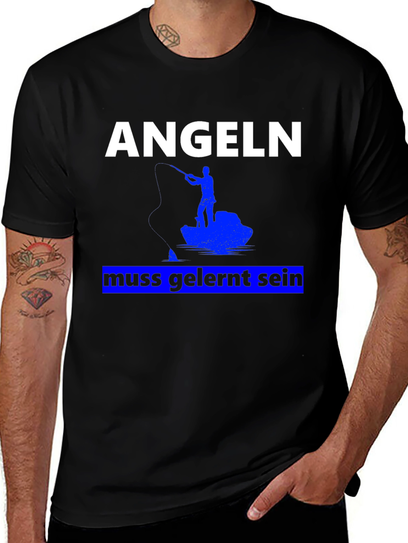 Angeln Muss Gelernt Sein Fishing T-Shirt